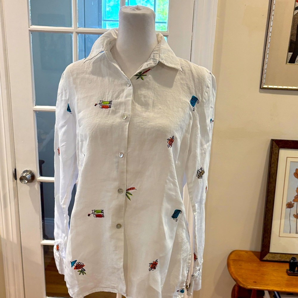 Edward White Embroidered Irish Linen Button-Up Shirt. Size S